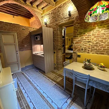 Torre Guinigi - Anfiteatro W/courtyard * 루카